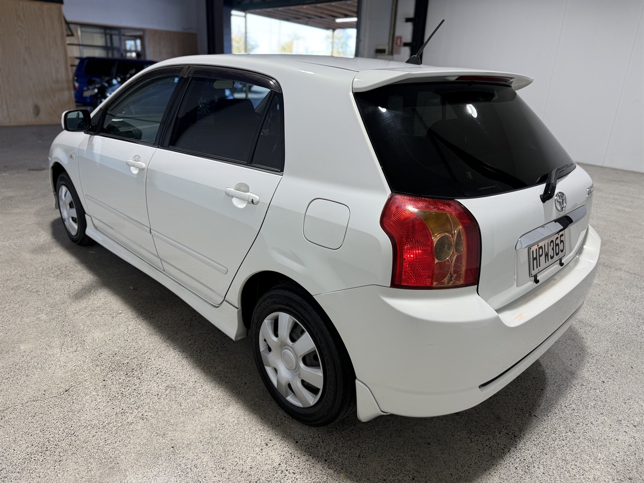 2004 Toyota Allex
