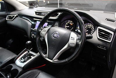 2015 Nissan Qashqai - Thumbnail