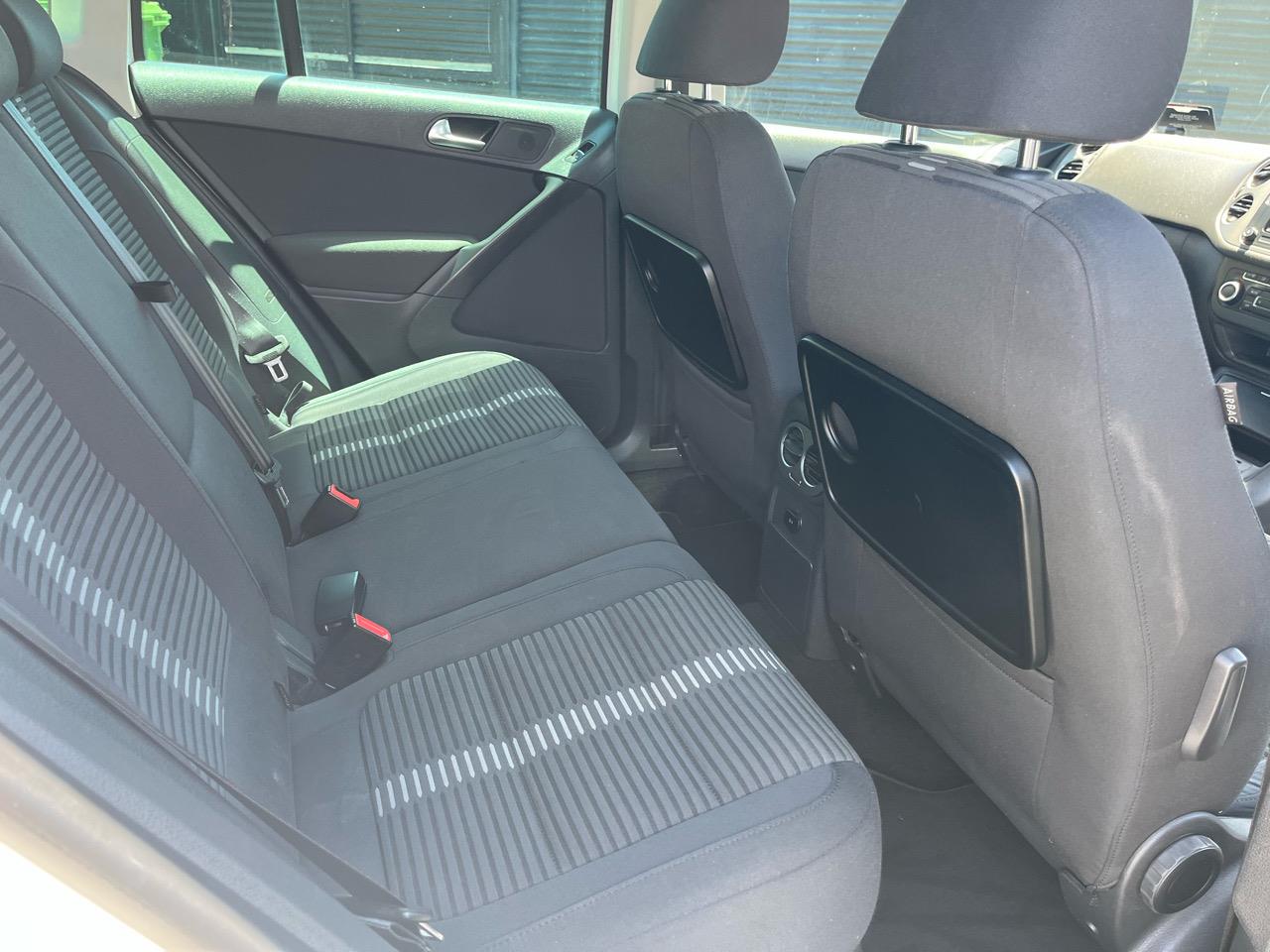 2011 Volkswagen TIGUAN