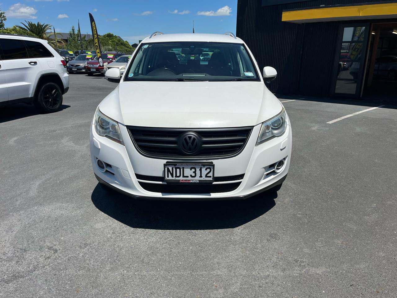 2011 Volkswagen TIGUAN