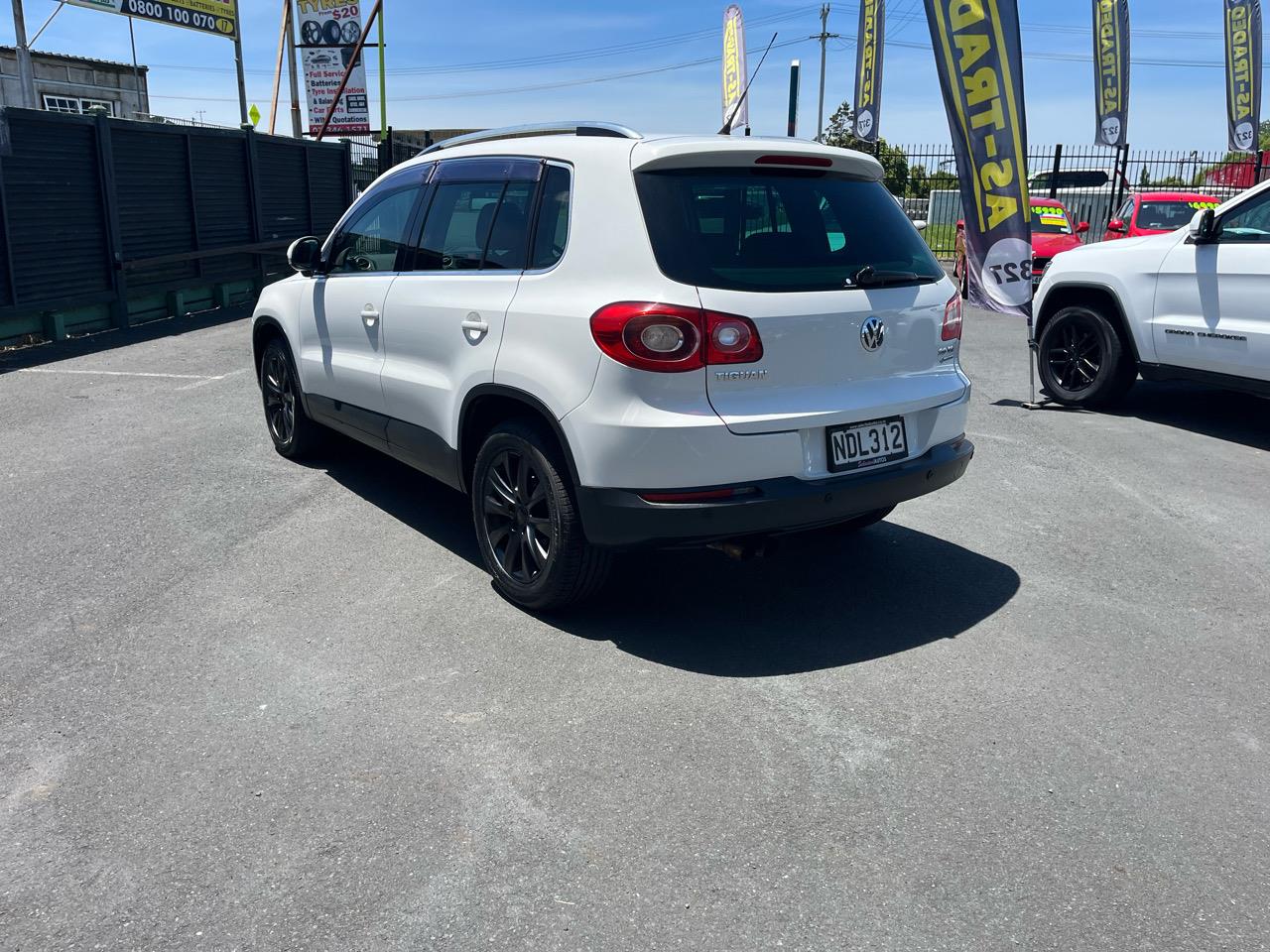 2011 Volkswagen TIGUAN