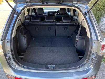2015 Mitsubishi Outlander - Thumbnail