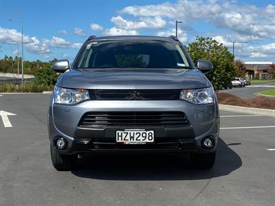 2015 Mitsubishi Outlander - Thumbnail