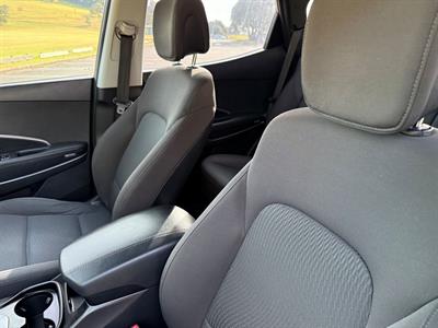 2014 Hyundai SANTA FE - Thumbnail