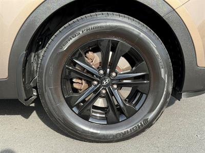 2014 Hyundai SANTA FE - Thumbnail