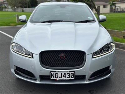 2017 Jaguar XF - Thumbnail