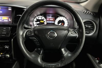 2017 Nissan Pathfinder - Thumbnail
