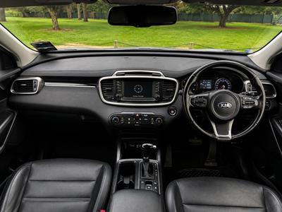 2017 Kia Sorento - Thumbnail