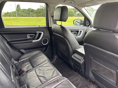 2017 Land Rover Discovery Sport - Thumbnail