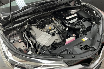 2019 Toyota C-Hr - Thumbnail