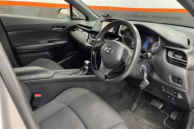 2019 Toyota C-Hr - Thumbnail