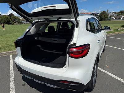 2022 MG HS - Thumbnail