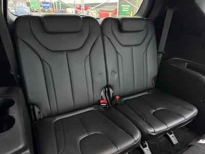 2019 Hyundai SANTA FE - Thumbnail