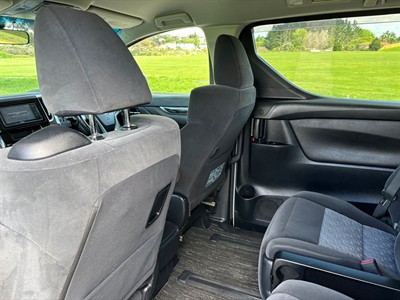 2015 Toyota Vellfire - Thumbnail