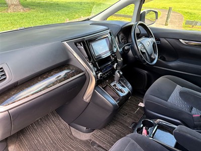 2015 Toyota Vellfire - Thumbnail