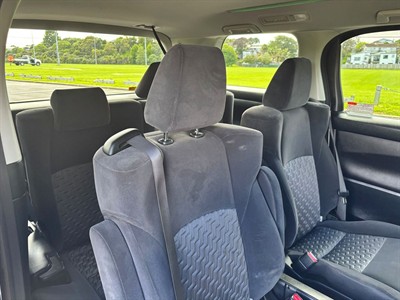 2015 Toyota Vellfire - Thumbnail