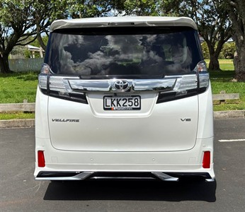 2015 Toyota Vellfire - Thumbnail