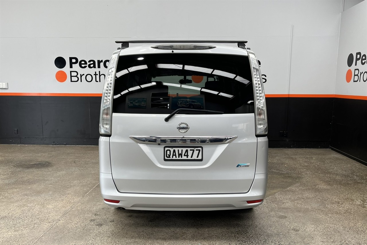 2013 Nissan Serena