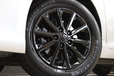 2015 Toyota Camry - Thumbnail