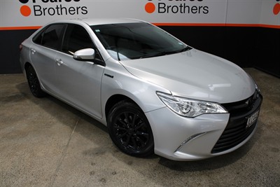 2015 Toyota Camry - Thumbnail