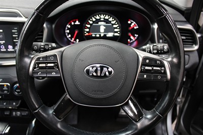 2018 Kia Sorento - Thumbnail