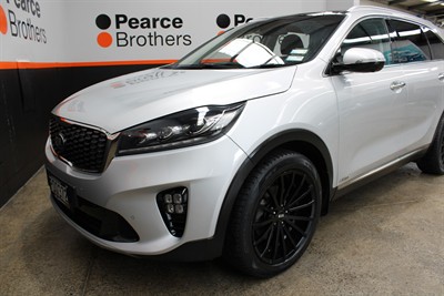 2018 Kia Sorento - Thumbnail