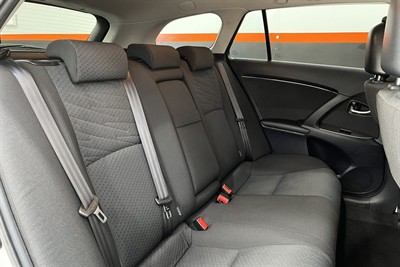 2012 Toyota AVENSIS - Thumbnail