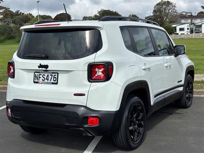 2018 Jeep Renegade - Thumbnail