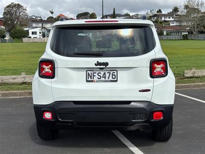 2018 Jeep Renegade - Thumbnail