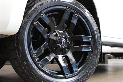 2018 Isuzu D-Max - Thumbnail