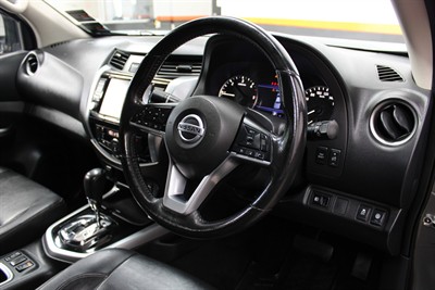 2021 Nissan Navara - Thumbnail