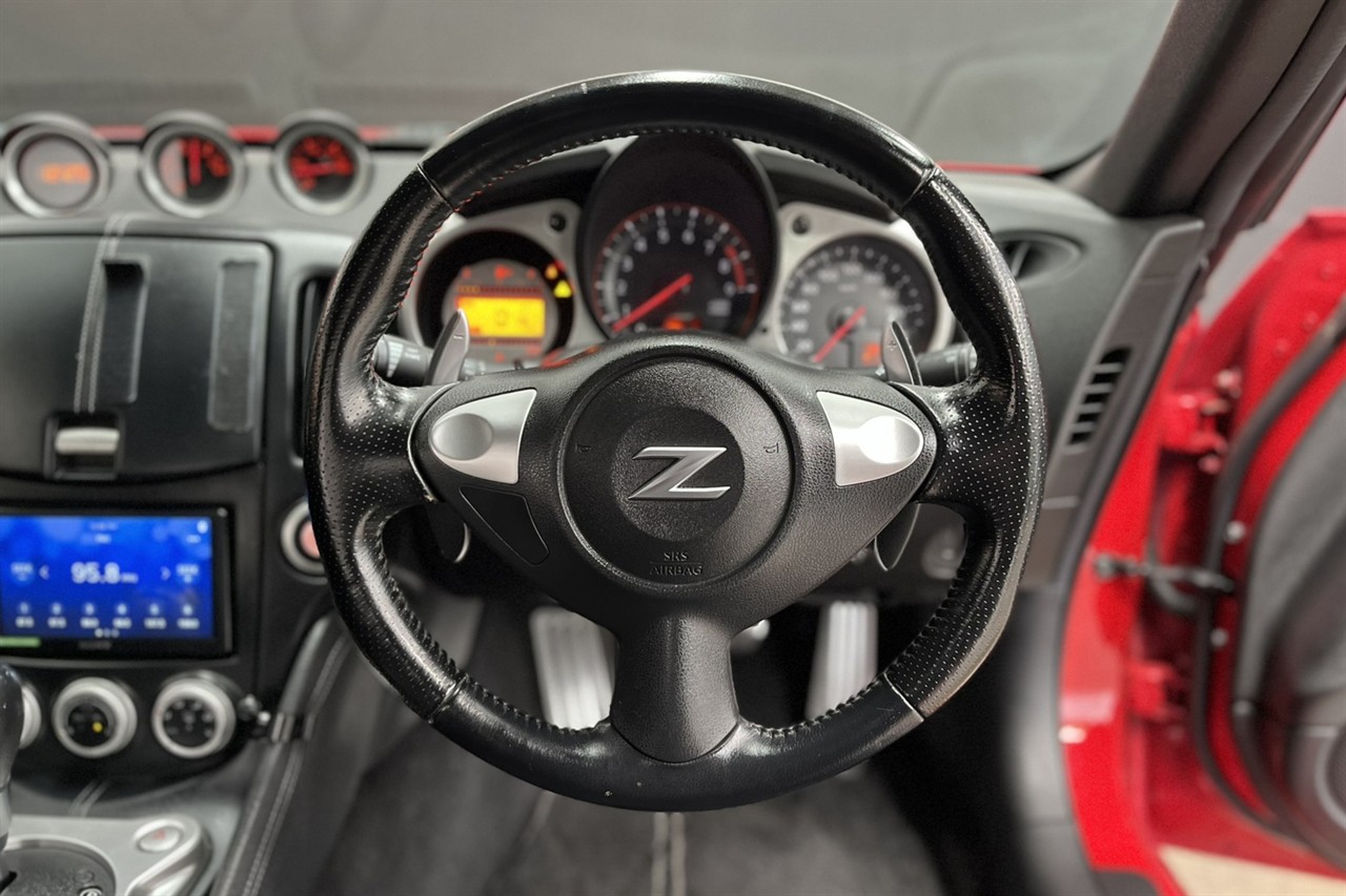 2010 Nissan Fairlady