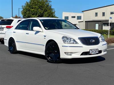 2004 Toyota Crown