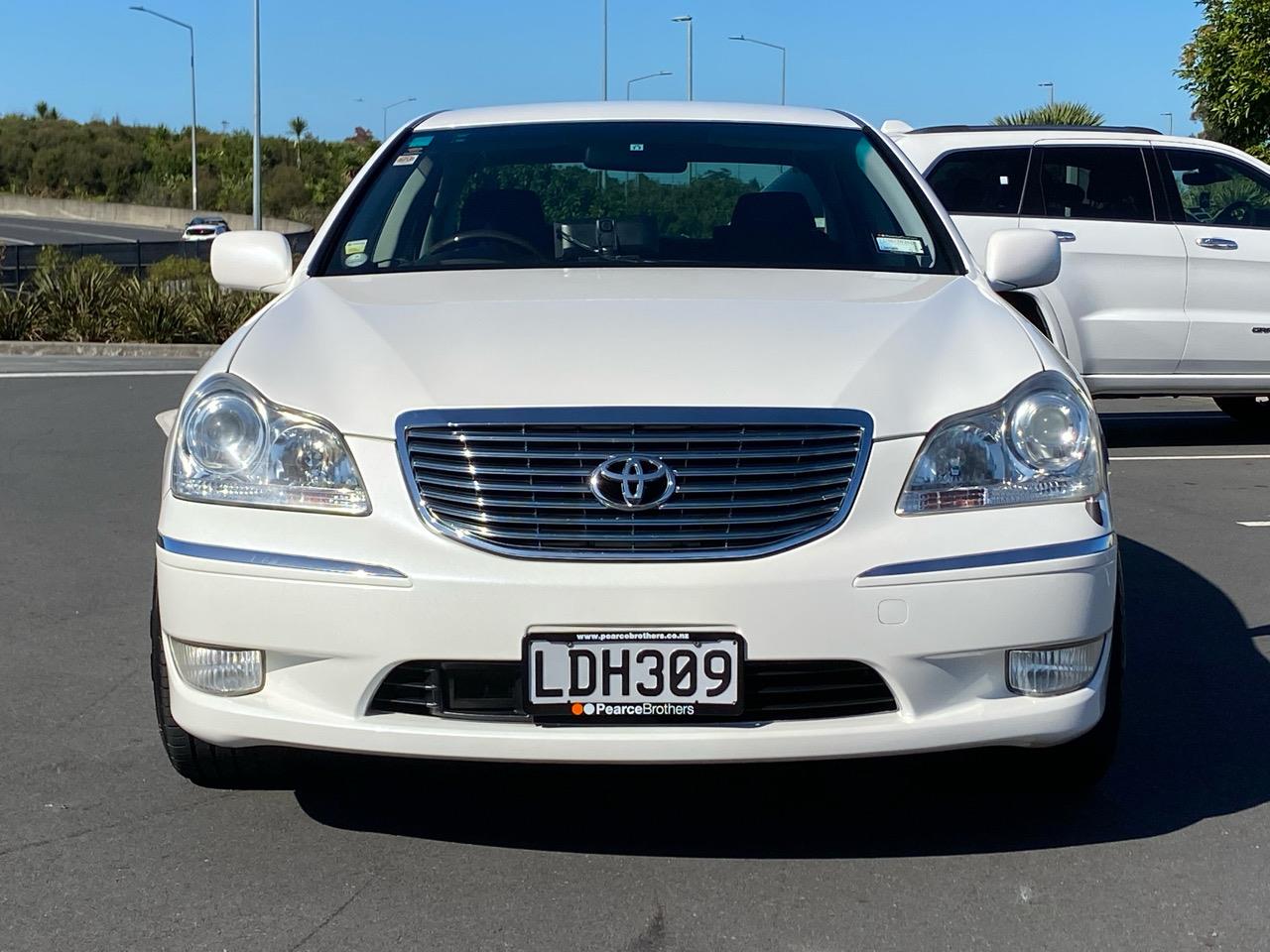 2004 Toyota Crown