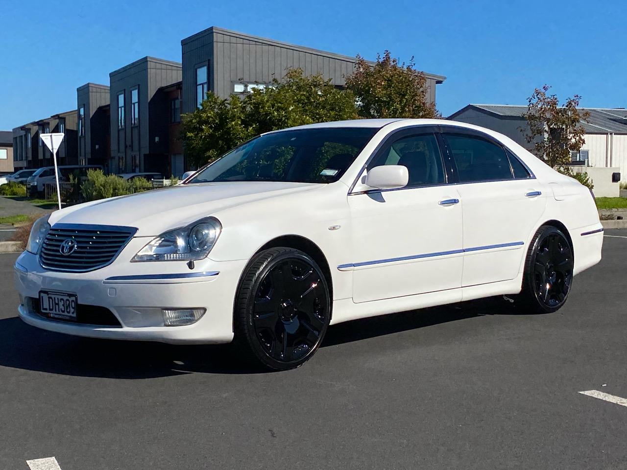 2004 Toyota Crown