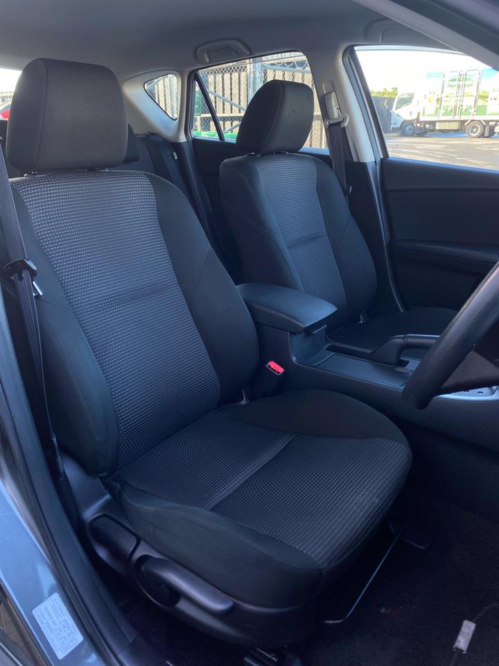 2012 Mazda Axela