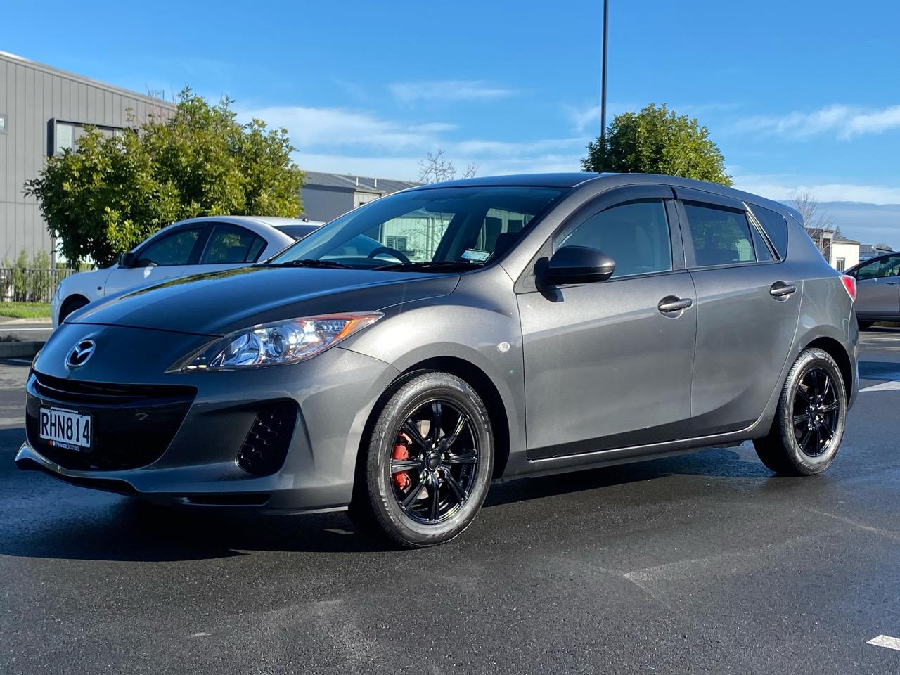 2012 Mazda Axela