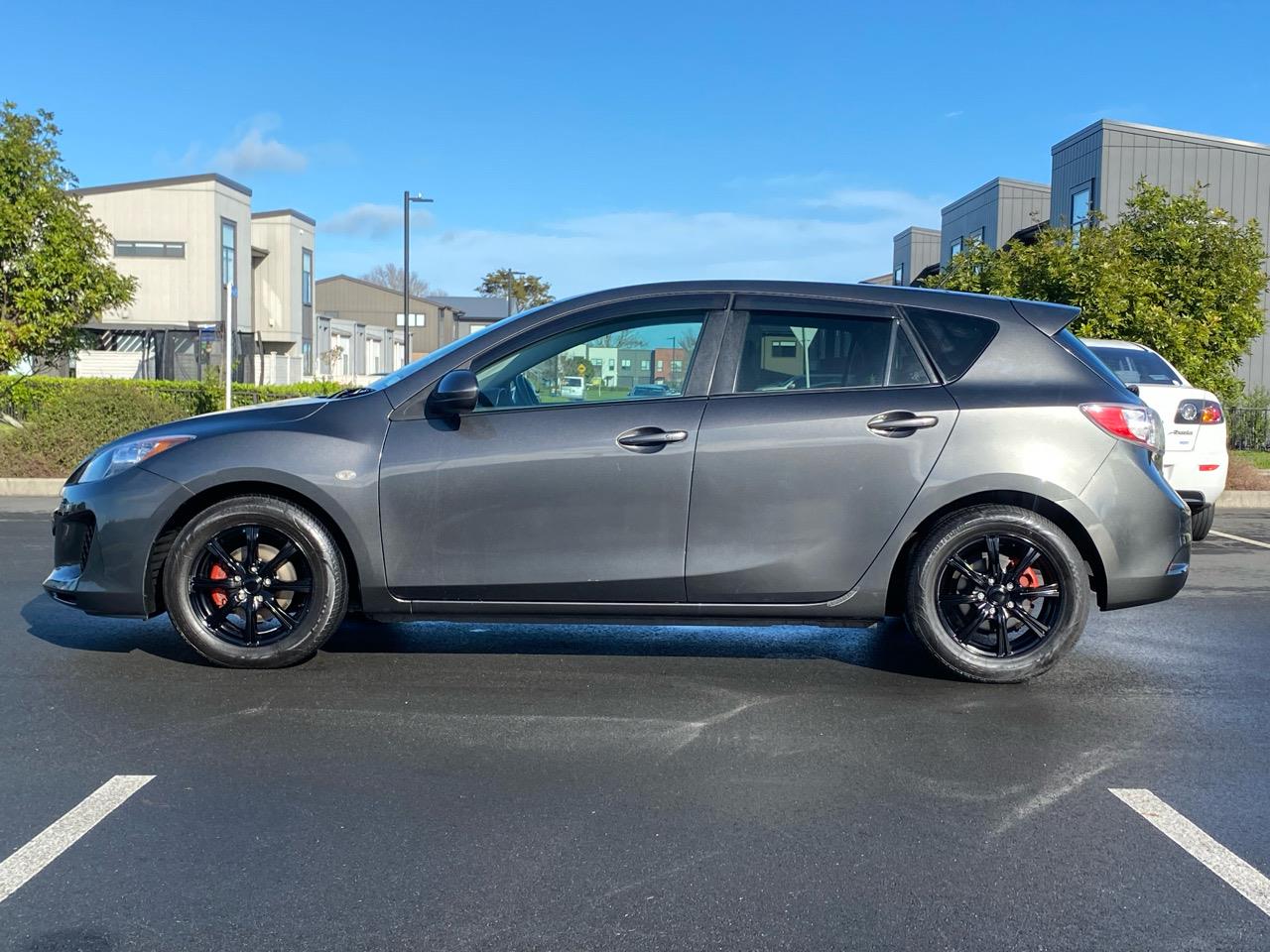 2012 Mazda Axela