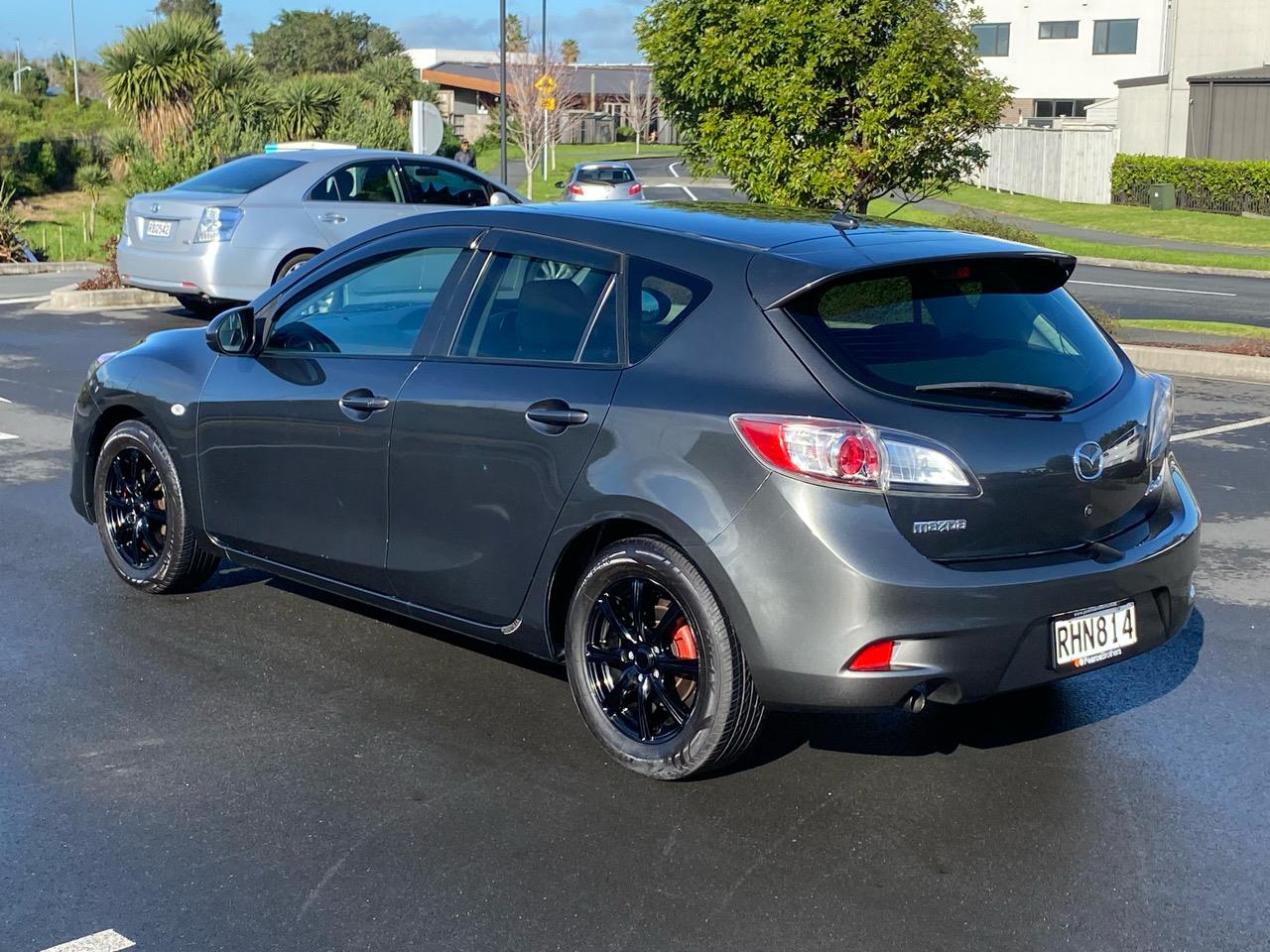 2012 Mazda Axela