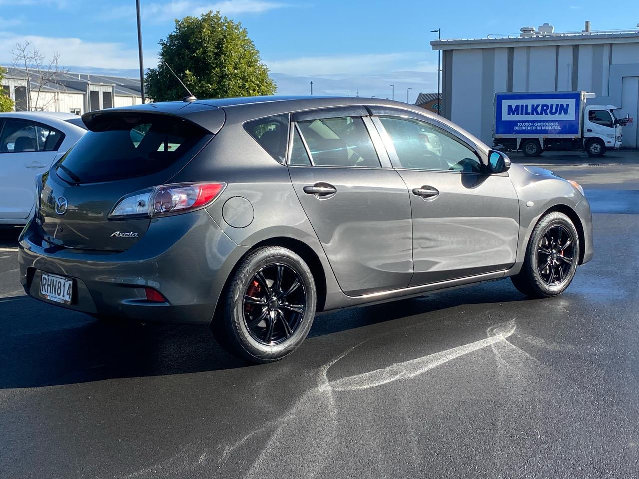 2012 Mazda Axela