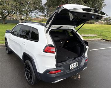 2015 Jeep Cherokee - Thumbnail