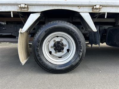 2008 Nissan Atlas - Thumbnail