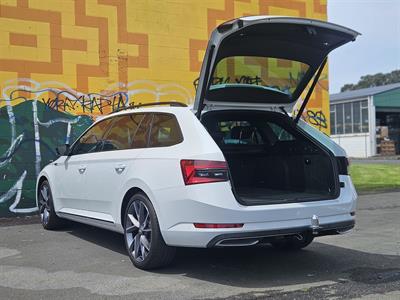 2021 Skoda Superb - Thumbnail
