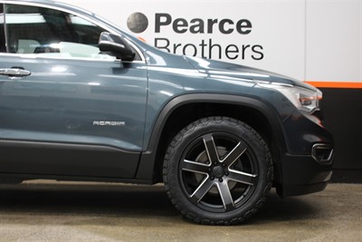 2019 Holden Acadia - Thumbnail