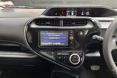 2017 Toyota Aqua - Thumbnail