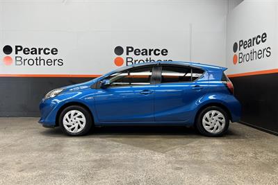 2017 Toyota Aqua - Thumbnail