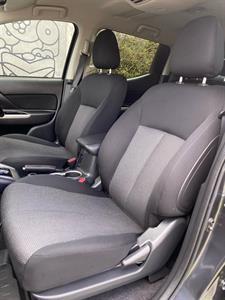 2020 Mitsubishi Triton - Thumbnail