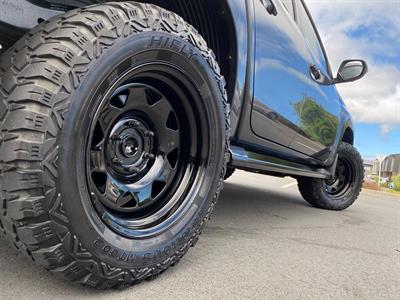 2020 Mitsubishi Triton - Thumbnail