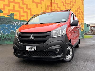 2022 Mitsubishi Express - Thumbnail
