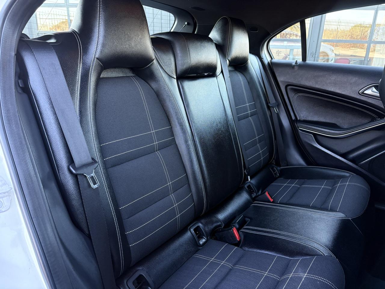 2014 Mercedes-Benz A180